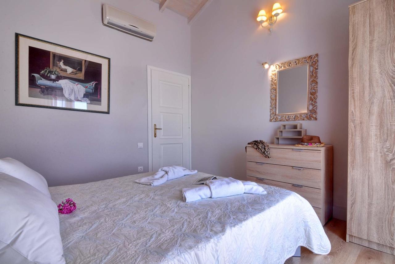 Veroniki Penthouse Deluxe Apartment Agios Ioannis Peristerion Buitenkant foto